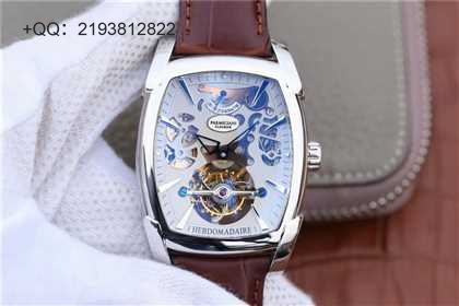 BM帕玛强尼TOURBILLON系列PF012512.01。真陀飞轮男士 手动机械  53x37.2毫米原版尺寸  男士 材质：精钢镀金   真皮表带